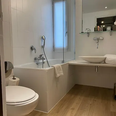 Hotel Le Pergolèse Champs Elysées Parigi