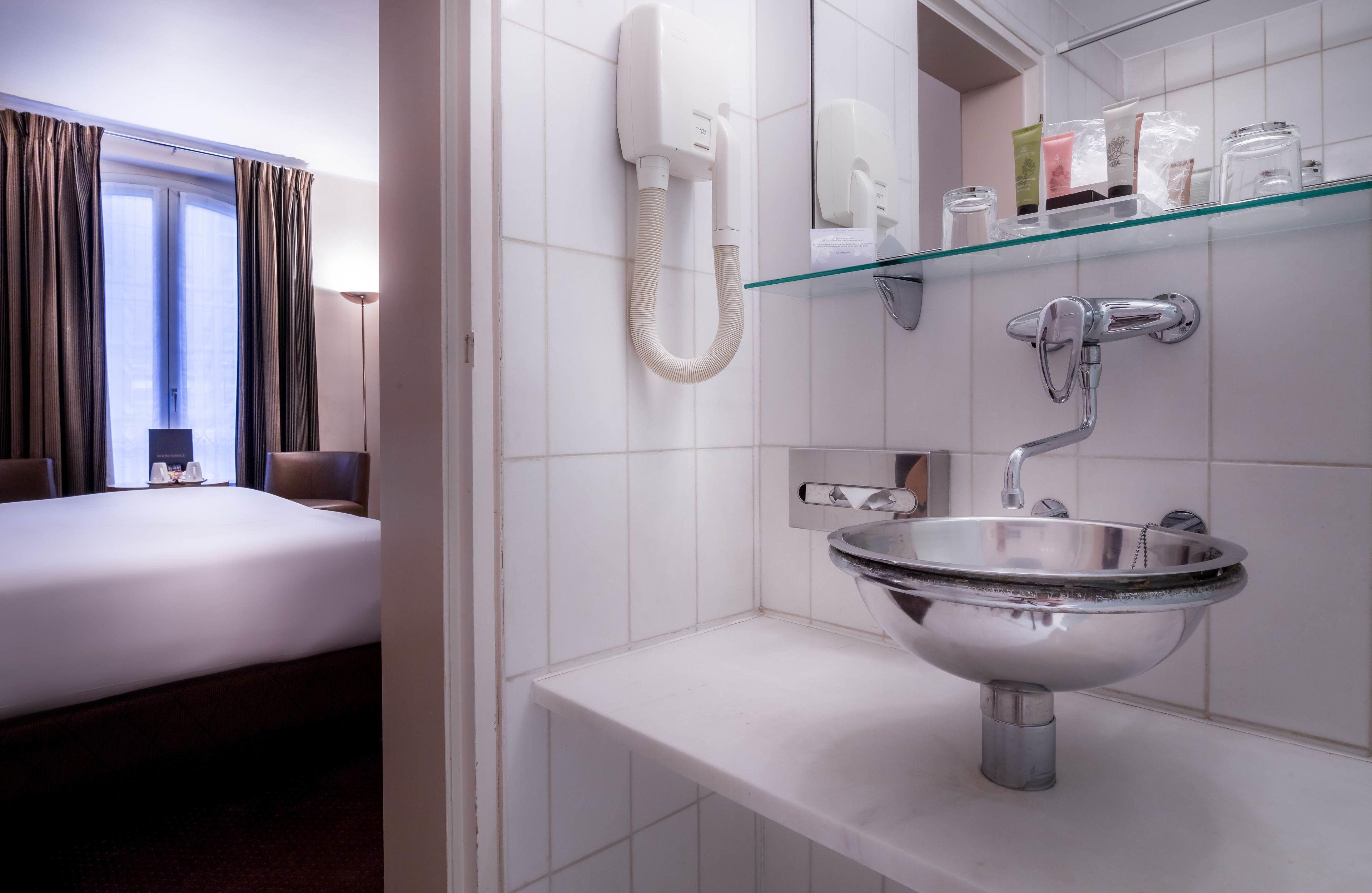 Le Pergolese Champs Elysees Hotel