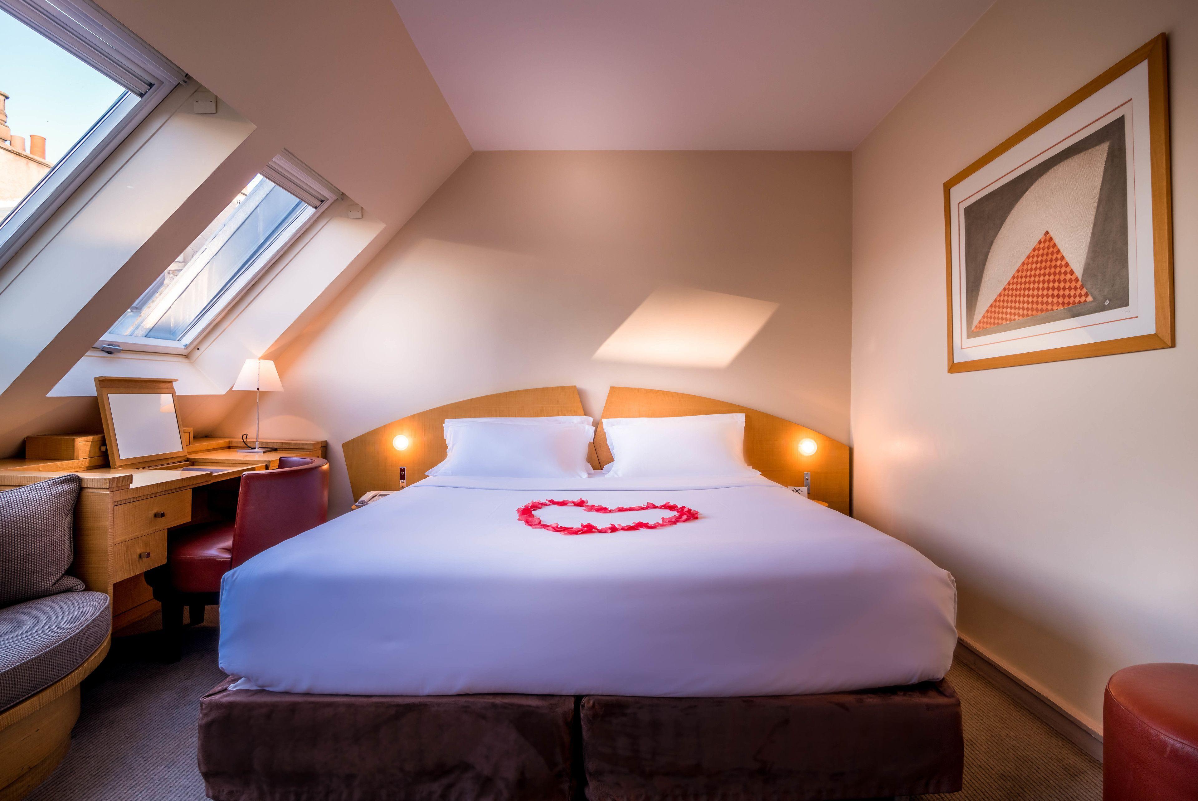 Le Pergolese Champs Elysees 4*