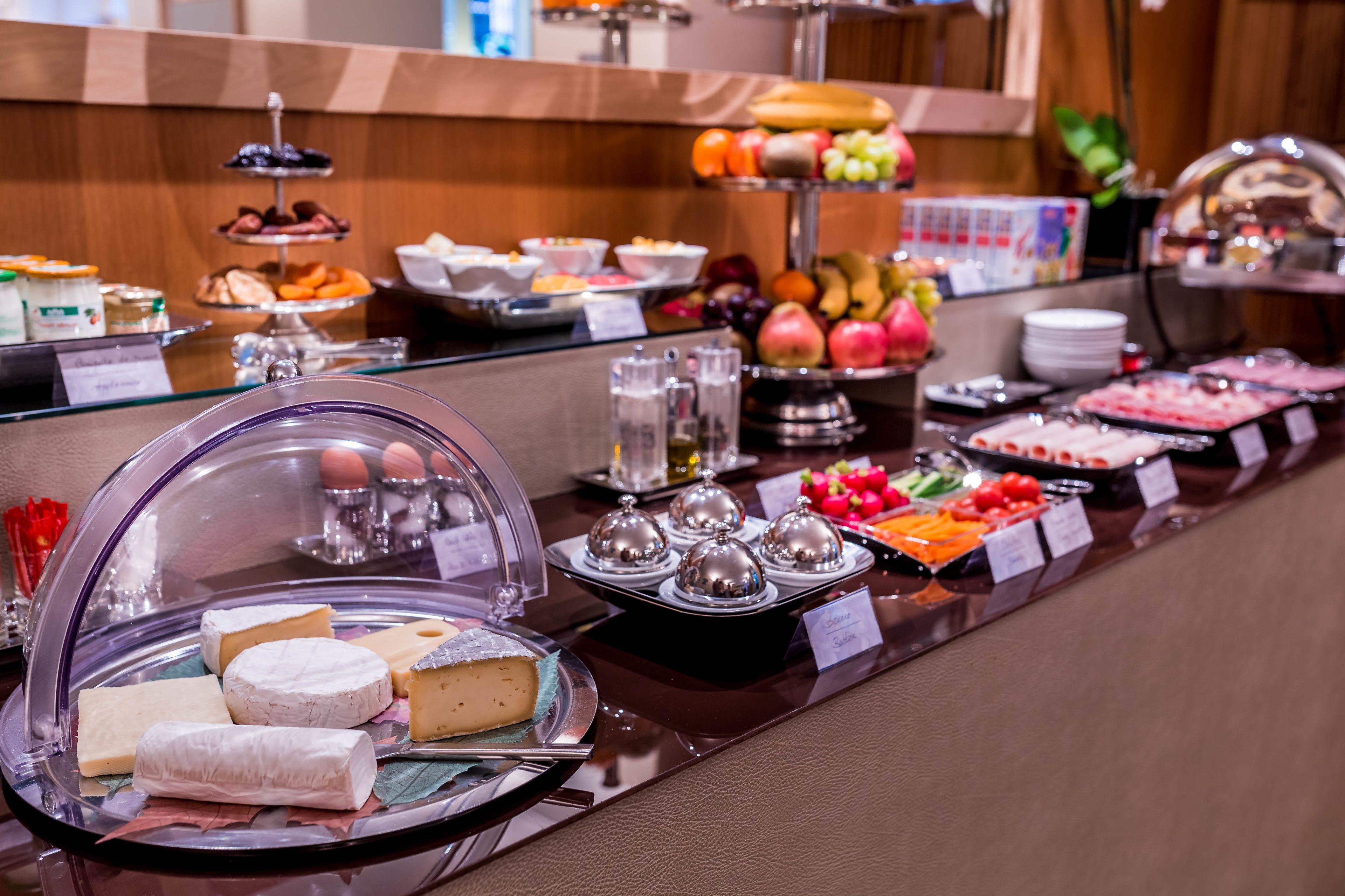 Le Pergolese Champs Elysees Hotel 4*