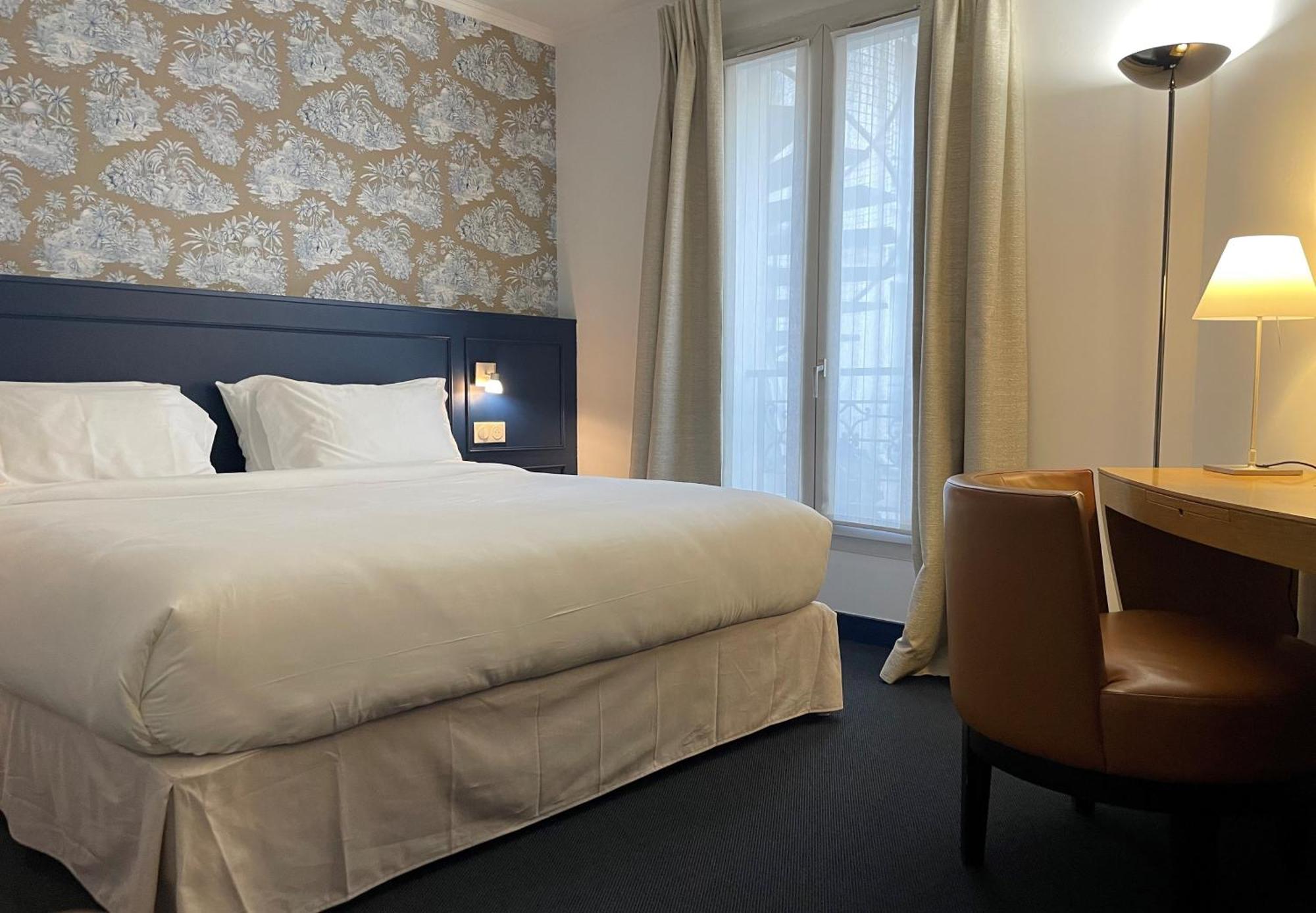 Hotel Le Pergolese Champs Elysees Paris