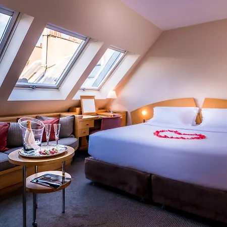 Hotel Le Pergolese Champs Elysees