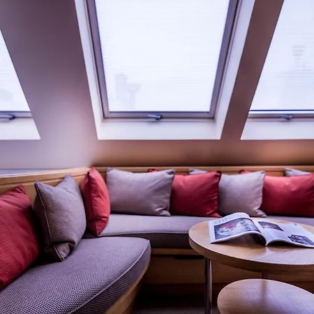 Hotel Le Pergolese Champs Elysees